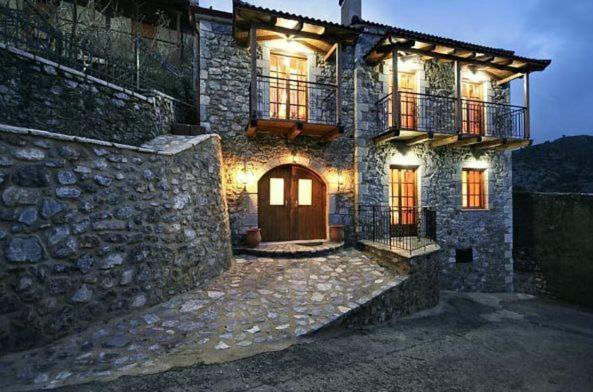 Archontiko Tis Zois Hotel Stemnitsa Exterior foto